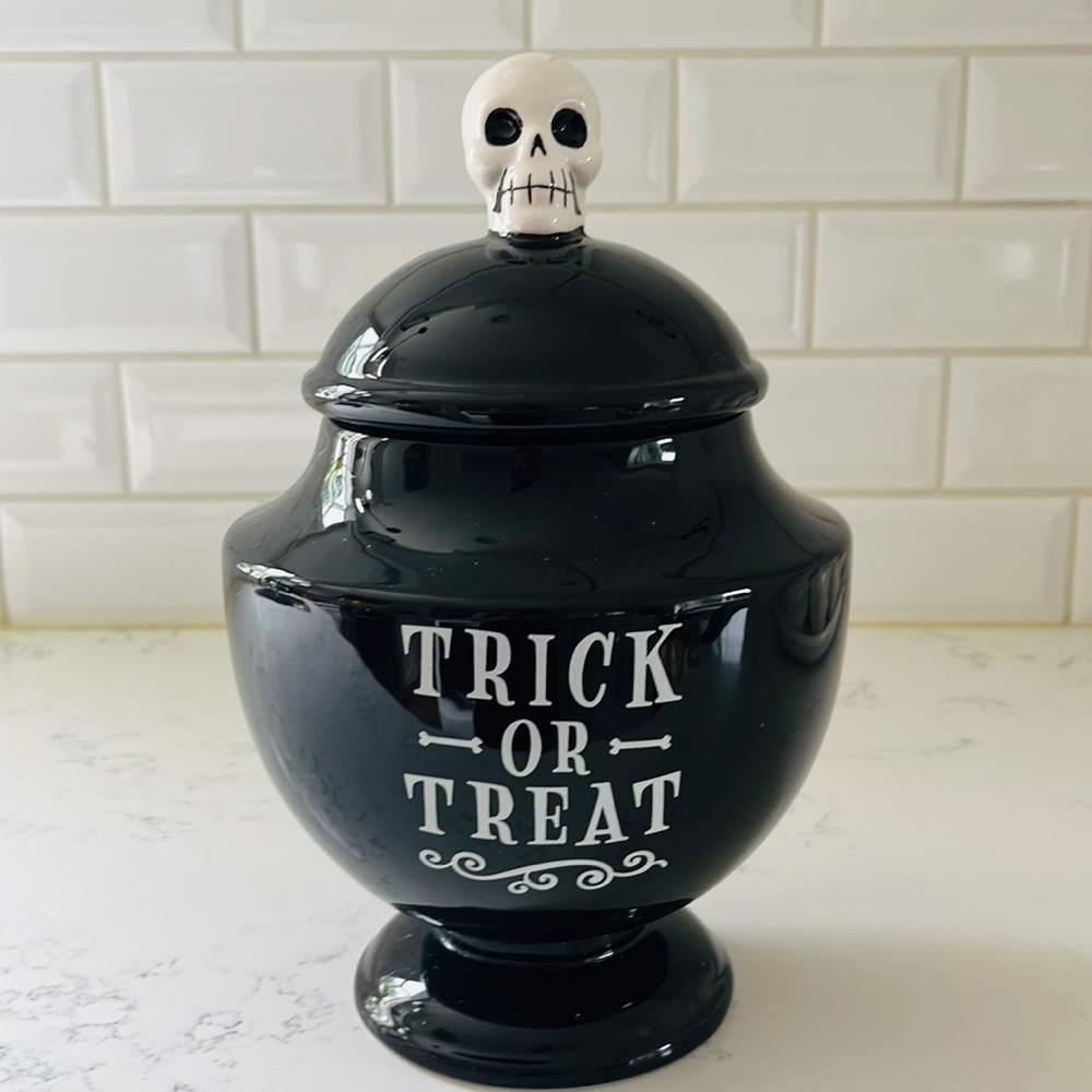 Target by Hyde & EEK Trick or Treat Black Ceramic Cookie Jar - Picture 3 of 14